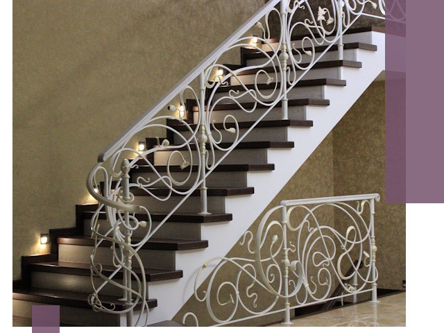 Кованые лестницы под ключ в Лесозаводске — изготовление и монтаж