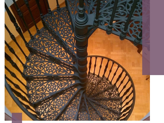 Винтовые лестницы под ключ в Лесозаводске: производство и монтаж