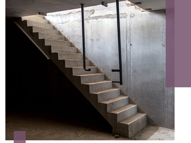 Изготовление и монтаж лестниц в подвале в Лесозаводске