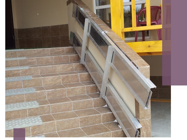 Откидные пандусы под ключ в Лесозаводске — монтаж и демонтаж