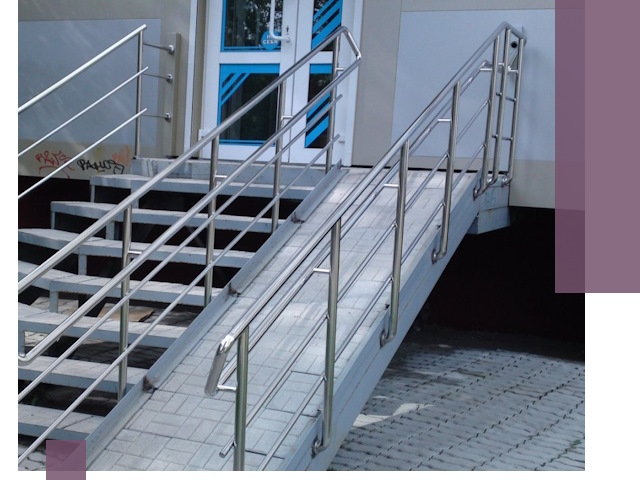 Пандус на крыльцо под ключ в Лесозаводске: монтаж и изготовление