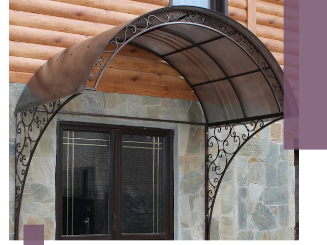 Арочные козырьки под ключ в Лесозаводске: изготовление и монтаж