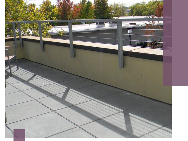 Металлические парапеты под ключ в Лесозаводске: монтаж и изготовление