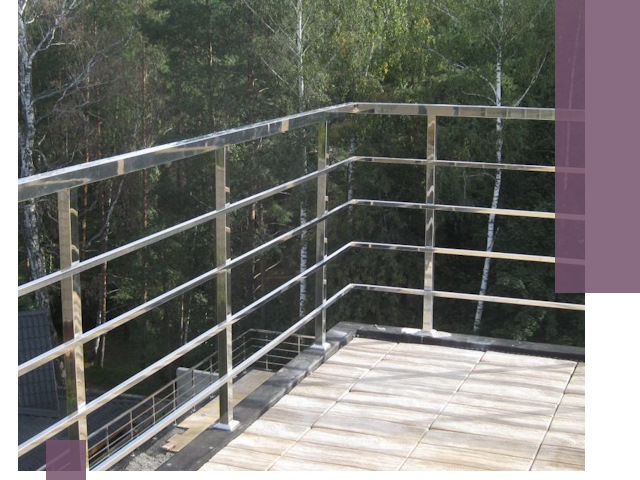 Парапеты из нержавеющей стали в Лесозаводске — изготовление и монтаж